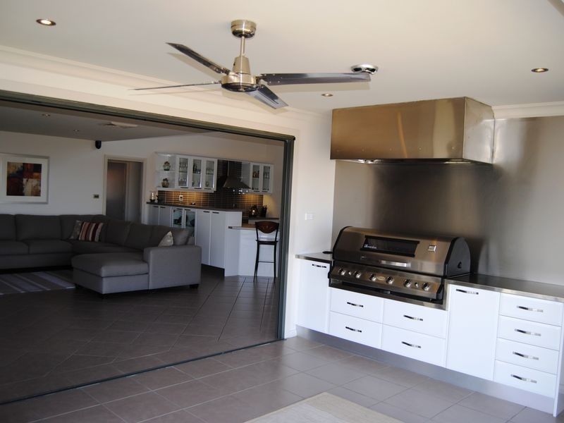 12 Sunnyside Place, Inverell NSW 2360