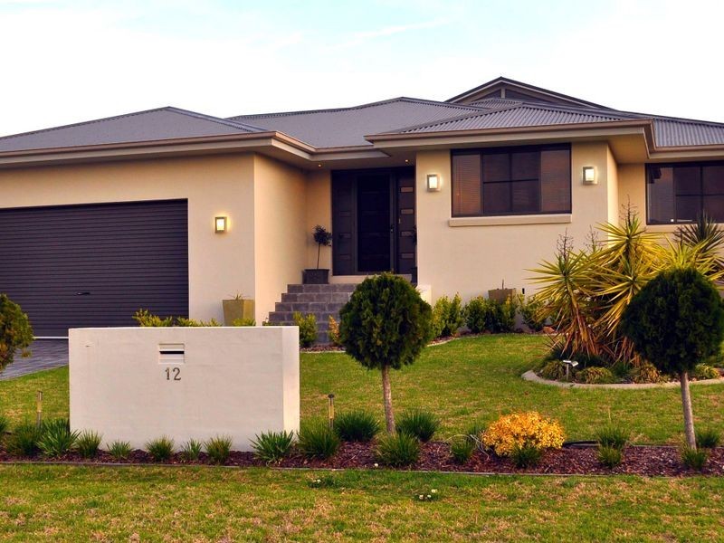 12 Sunnyside Place, Inverell NSW 2360