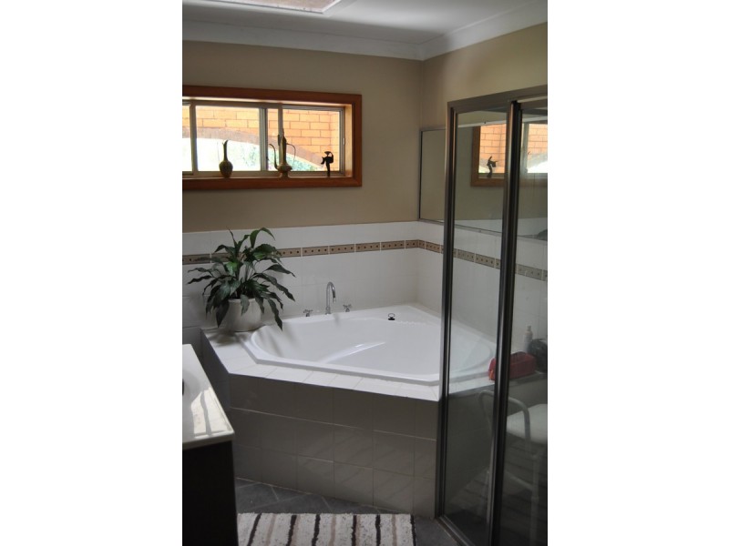 Onus Road, Inverell NSW 2360