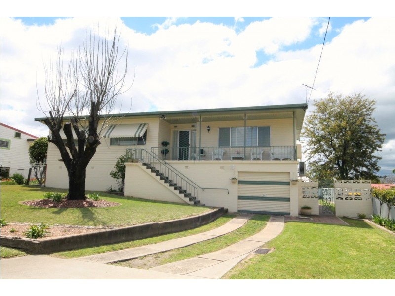 16 Carlyle Street, Inverell NSW 2360