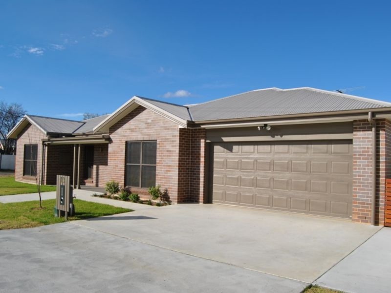 13 Rose Street, Inverell NSW 2360