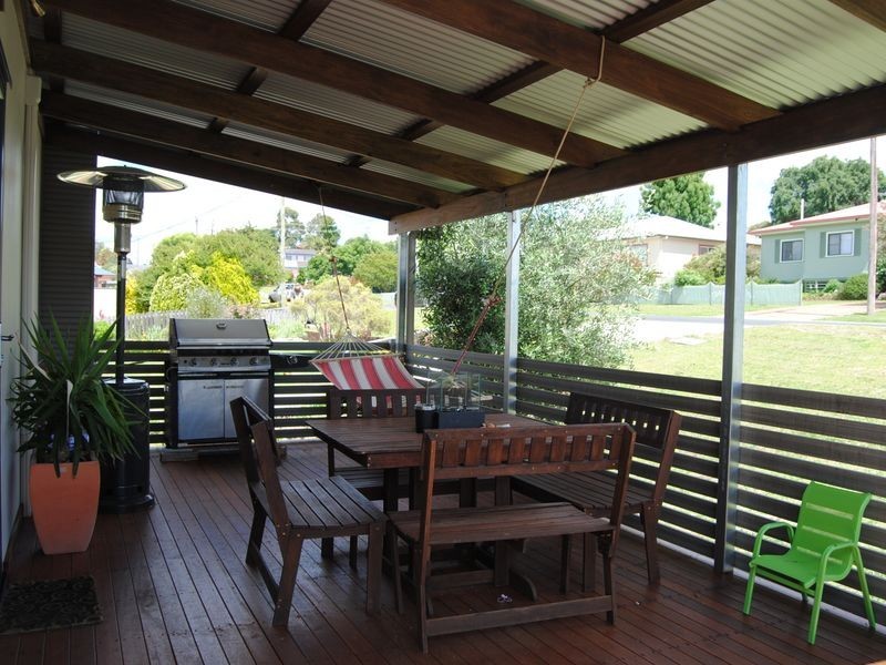 34 Froude Street, Inverell NSW 2360