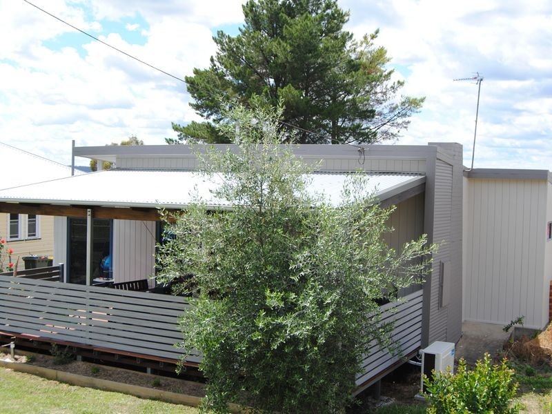 34 Froude Street, Inverell NSW 2360