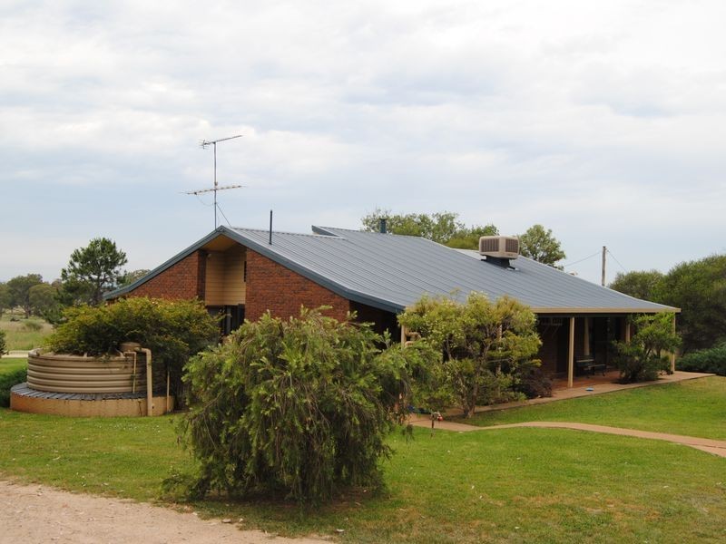 226 Oakwood Road, Inverell NSW 2360