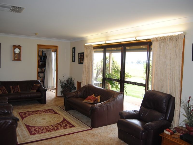 226 Oakwood Road, Inverell NSW 2360