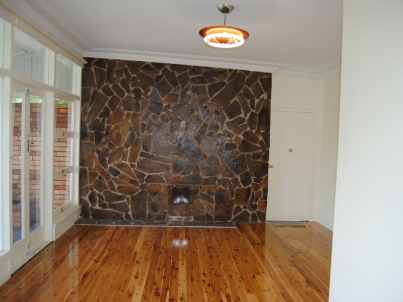 17 Shirley Street, Inverell NSW 2360