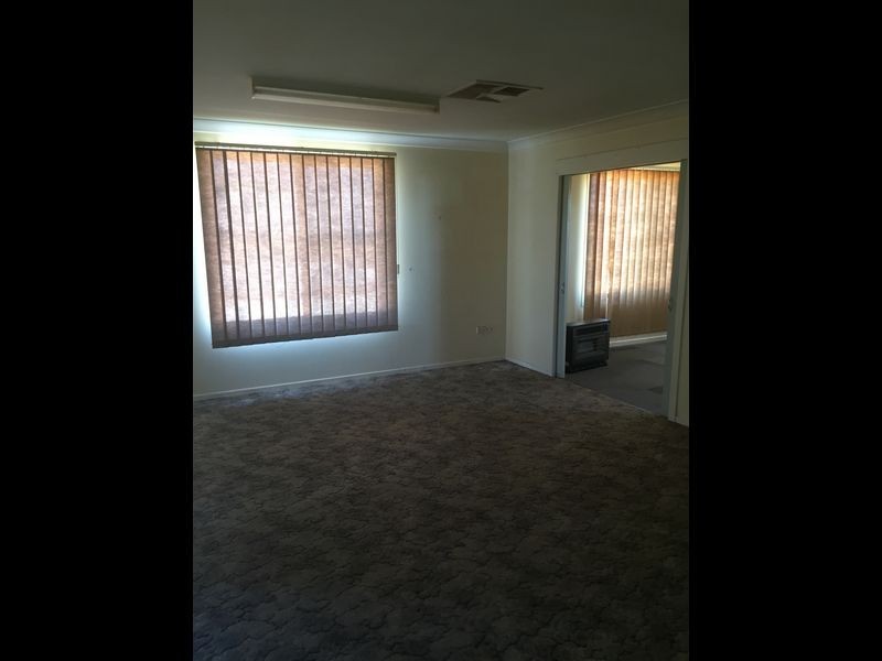 96 Moore Street, Inverell NSW 2360