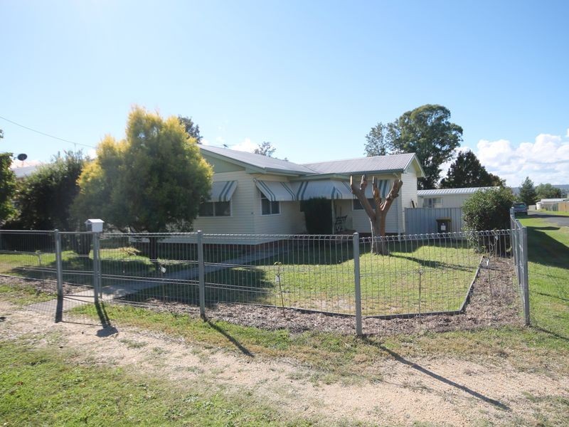 15 Brown Street, Inverell NSW 2360