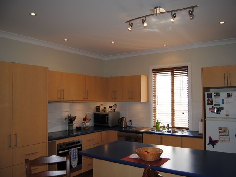 16 Swan Street, Inverell NSW 2360