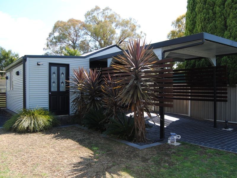 16 Swan Street, Inverell NSW 2360