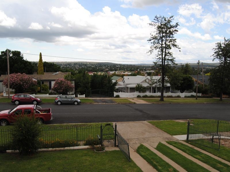 12 Brae Street, Inverell NSW 2360