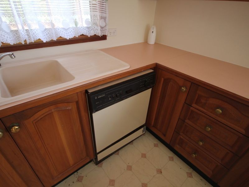 8 Jacaranda Crescent, Inverell NSW 2360