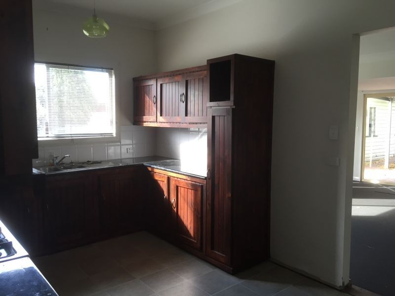 39 Clive Street, Inverell NSW 2360