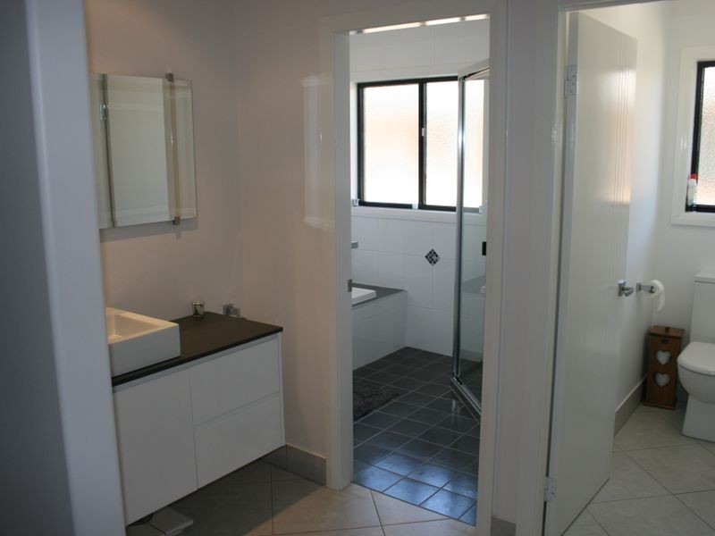 52 Sapphire Street, Inverell NSW 2360