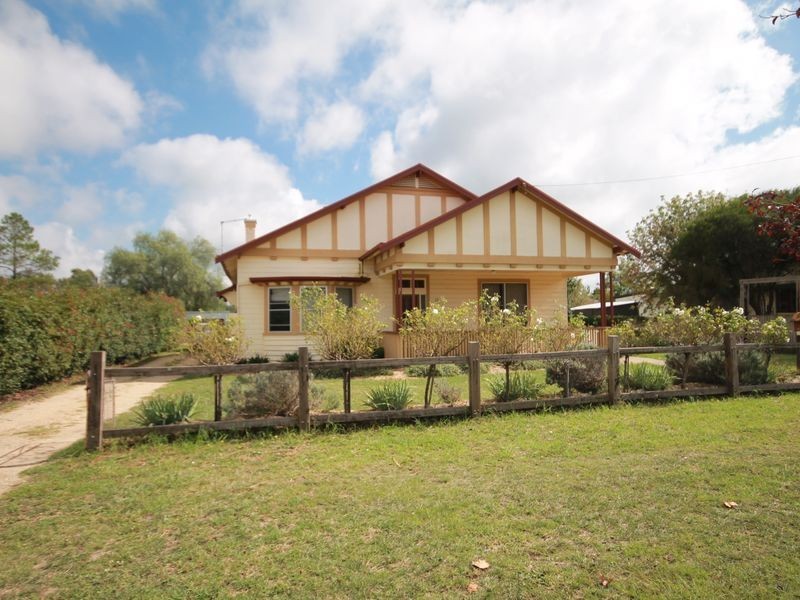 22 Granville Street, Inverell NSW 2360