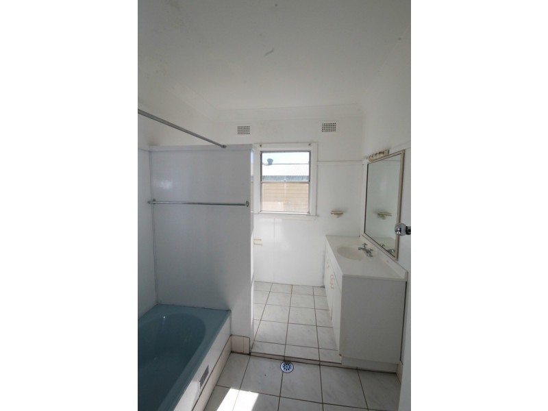 76 Moore Street, Inverell NSW 2360