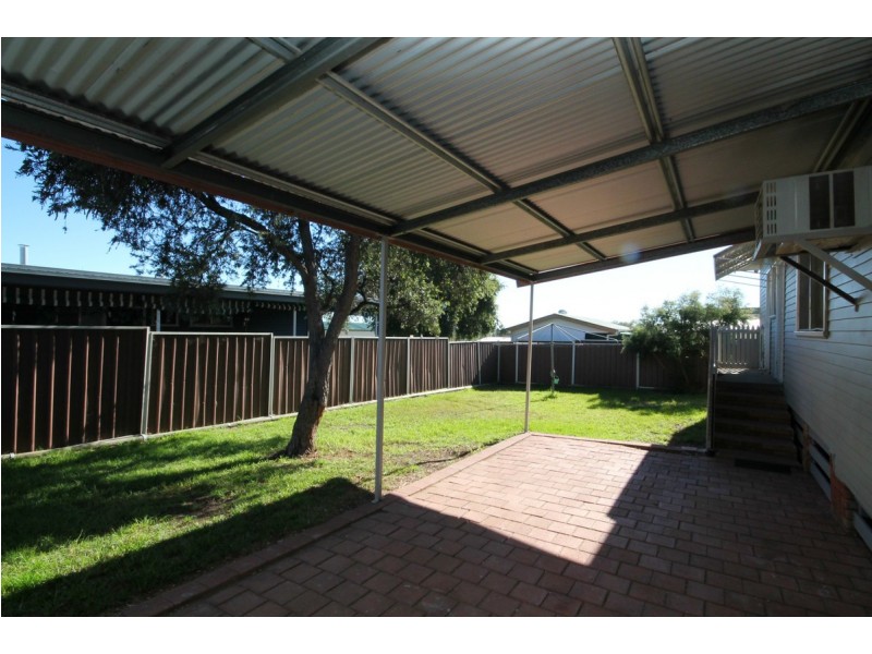 76 Moore Street, Inverell NSW 2360