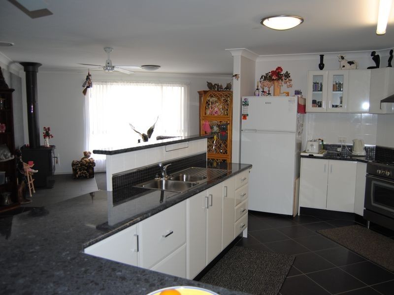 64 Vernon Street, Inverell NSW 2360