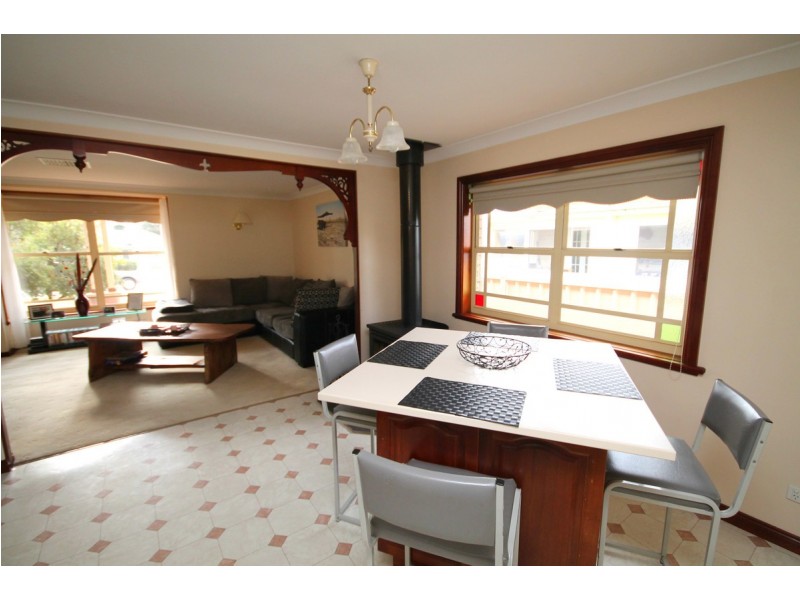 17 Granville Street, Inverell NSW 2360