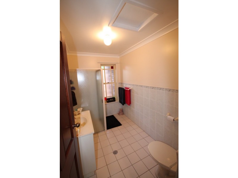 17 Granville Street, Inverell NSW 2360