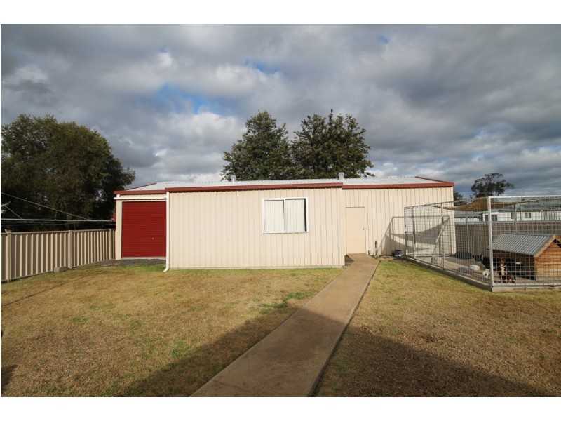 17 Granville Street, Inverell NSW 2360