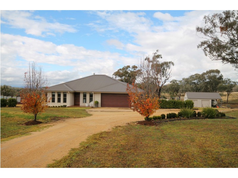 20 Bullamungee Close, Inverell NSW 2360