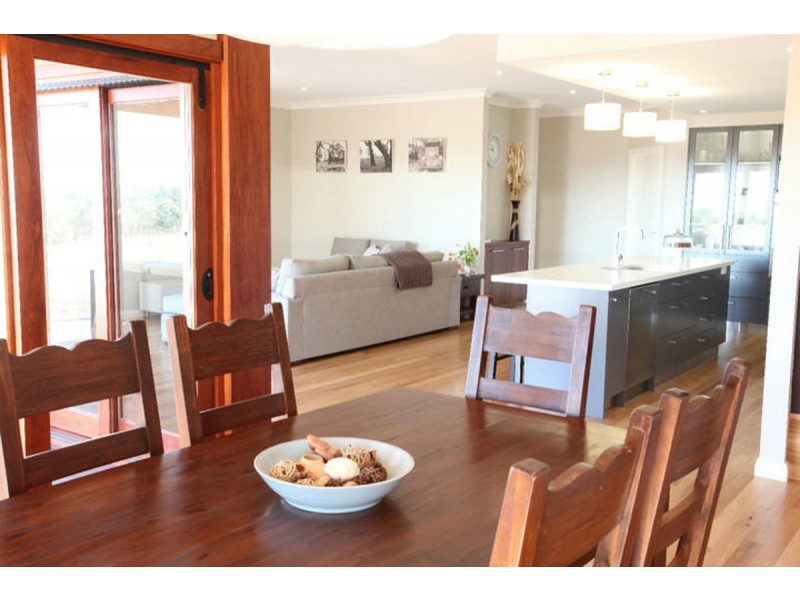 20 Bullamungee Close, Inverell NSW 2360