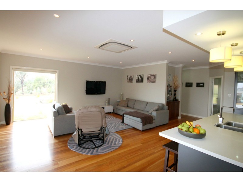 20 Bullamungee Close, Inverell NSW 2360