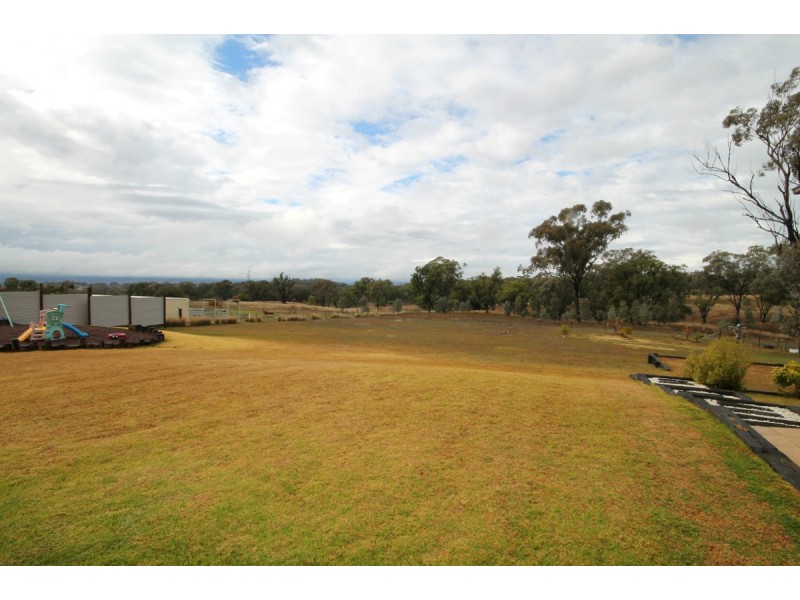 20 Bullamungee Close, Inverell NSW 2360