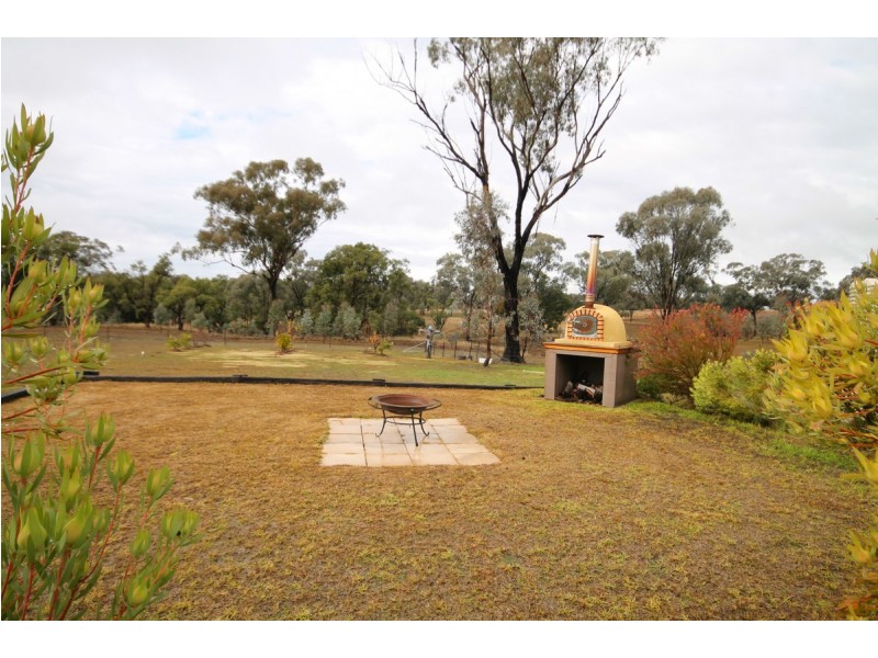 20 Bullamungee Close, Inverell NSW 2360