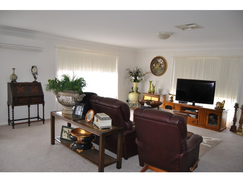 48 Gordon Street, Inverell NSW 2360