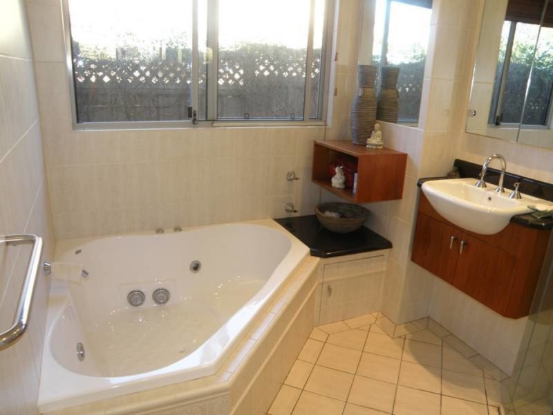 28 Auburn Vale Road, Inverell NSW 2360