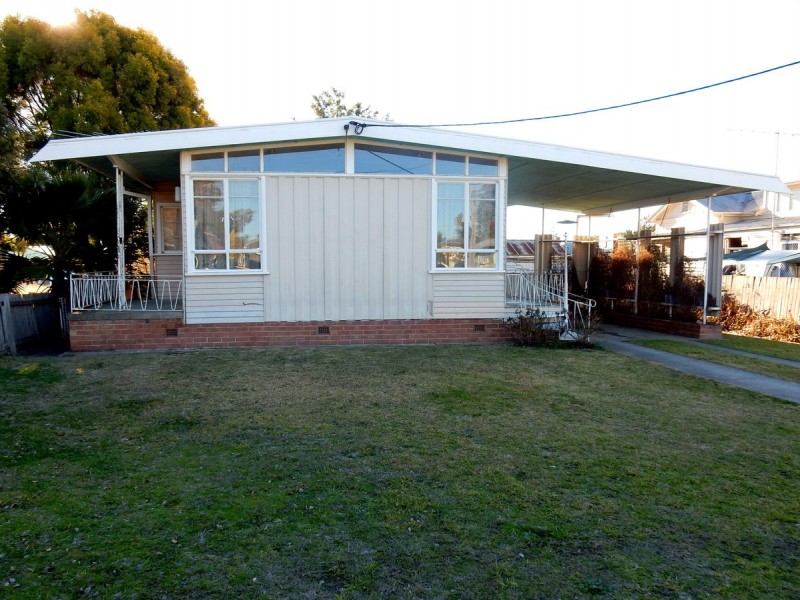 40 Granville Street, Inverell NSW 2360