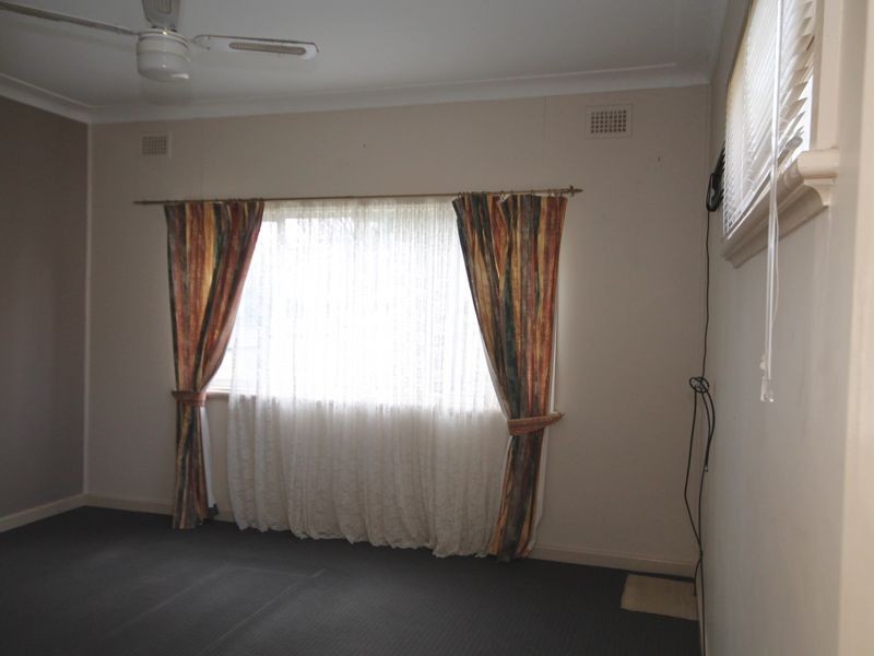 10 Lang Street, Inverell NSW 2360