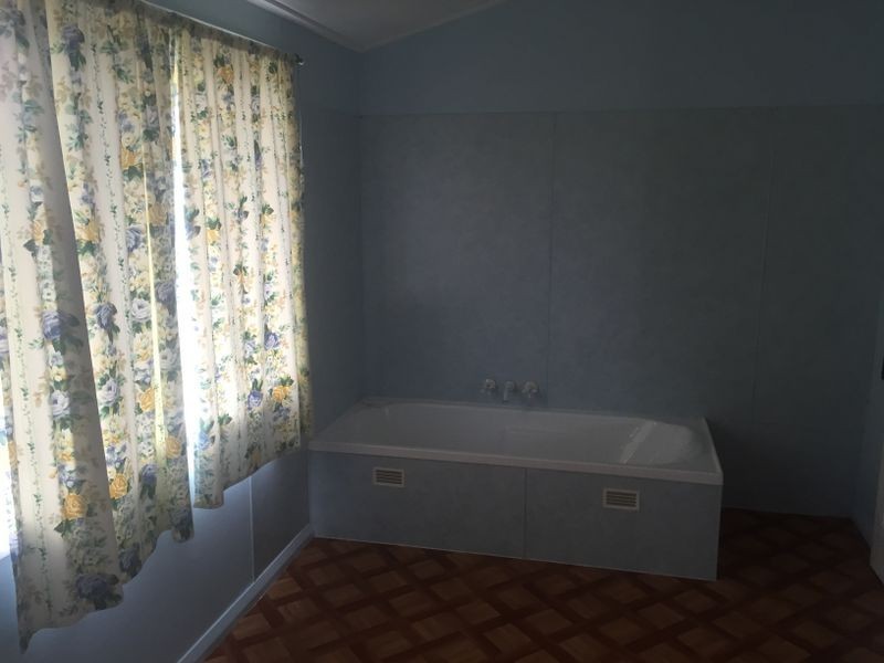 2/686 Elsmore Road, Inverell NSW 2360