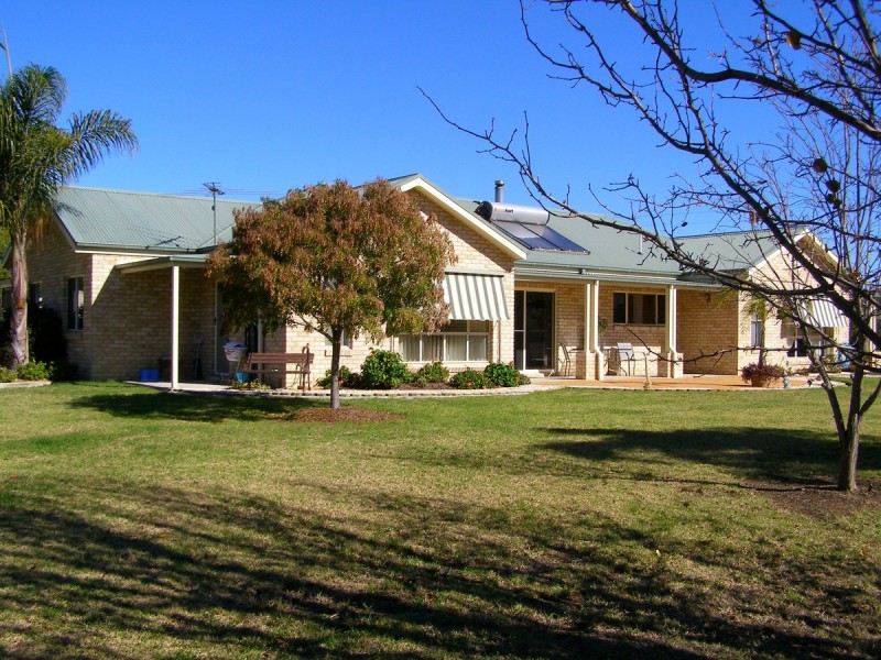 48 Hampton Court, Inverell NSW 2360