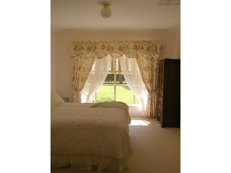 48 Hampton Court, Inverell NSW 2360