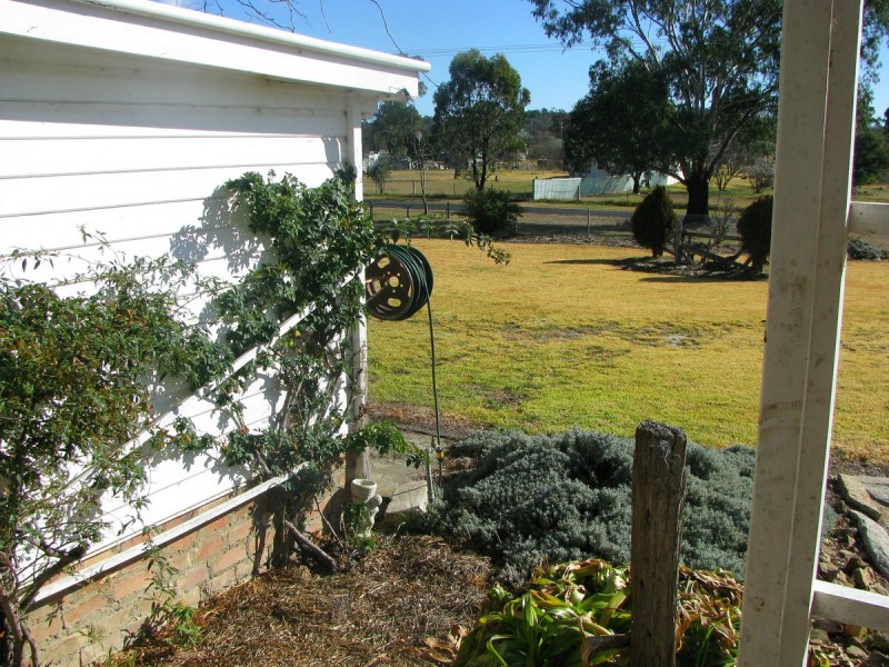 1 Muirhead Street, Bundarra NSW 2359