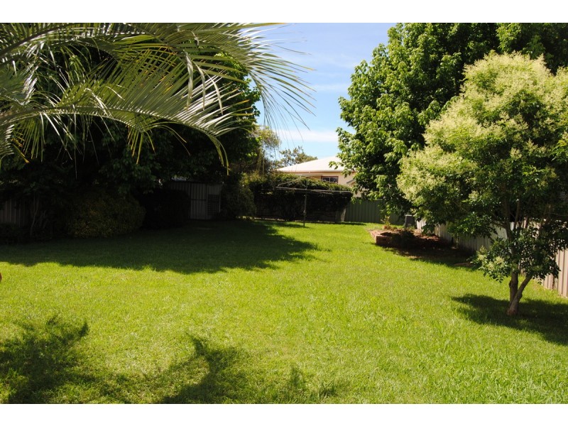 9 Bennett Street, Inverell NSW 2360