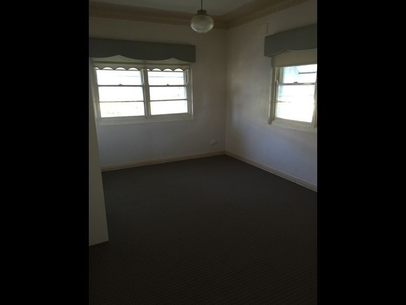 56 George Street, Inverell NSW 2360