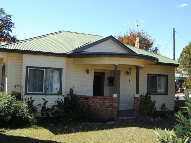 1 Avern Street, Inverell NSW 2360