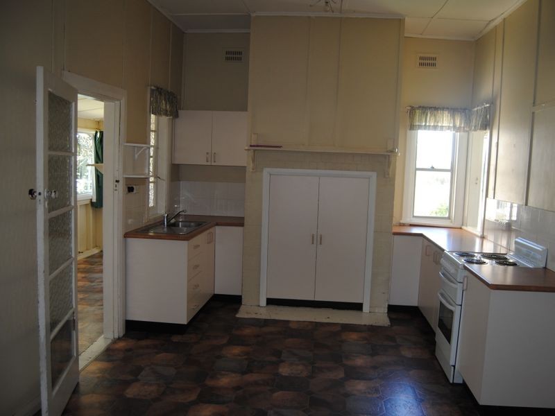1 Avern Street, Inverell NSW 2360