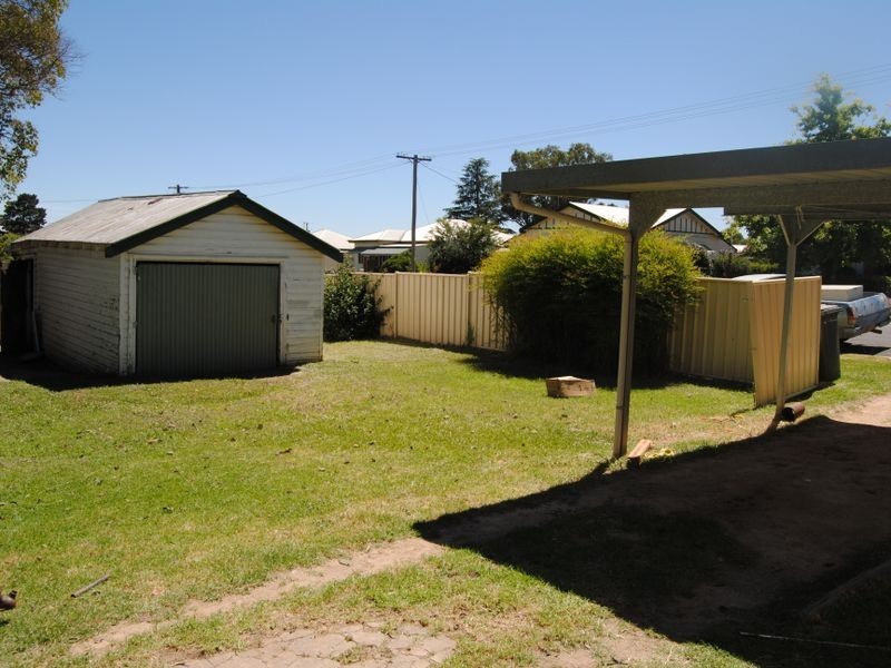 1 Avern Street, Inverell NSW 2360
