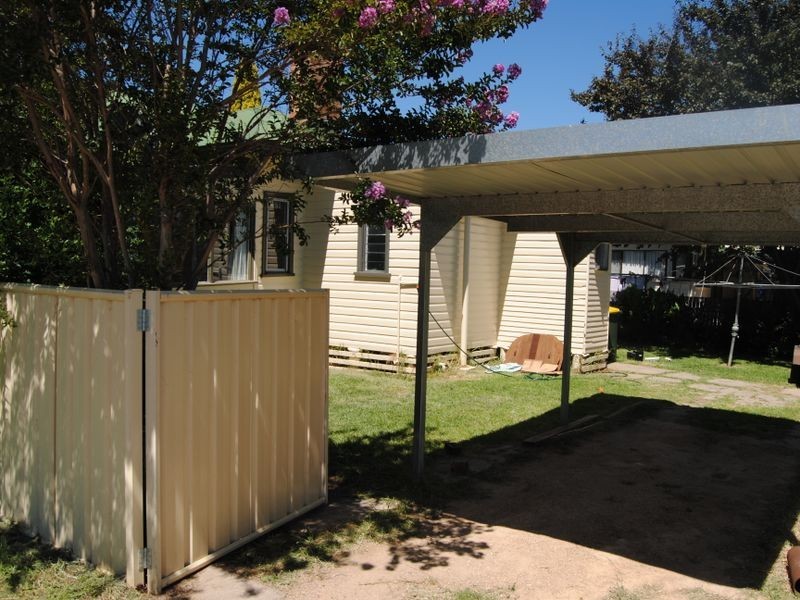 1 Avern Street, Inverell NSW 2360