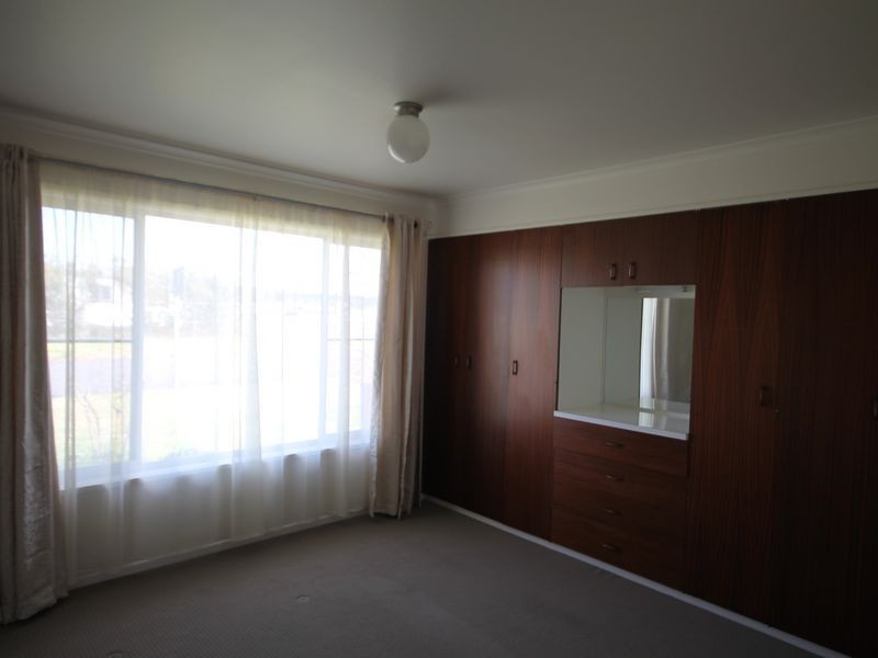 14 Cameron Street, Inverell NSW 2360