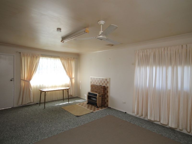 14 Cameron Street, Inverell NSW 2360