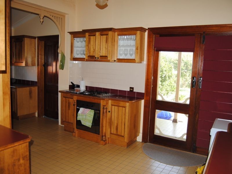 24 High Street, Inverell NSW 2360