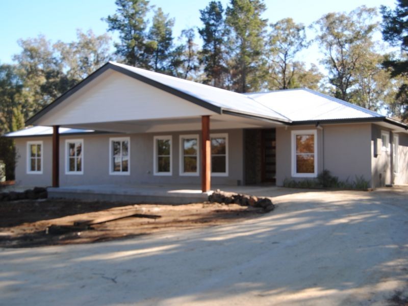 19 McIvor Street, Inverell NSW 2360