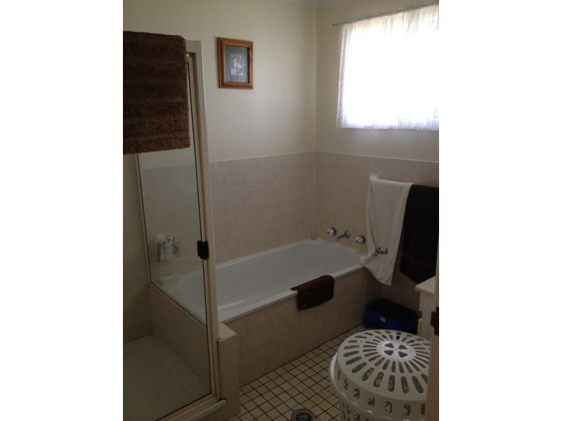 64 Auburn Vale Road, Inverell NSW 2360