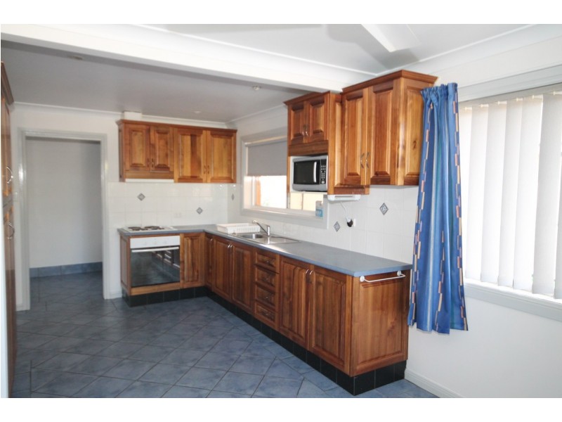 21 Whittingham Street, Inverell NSW 2360